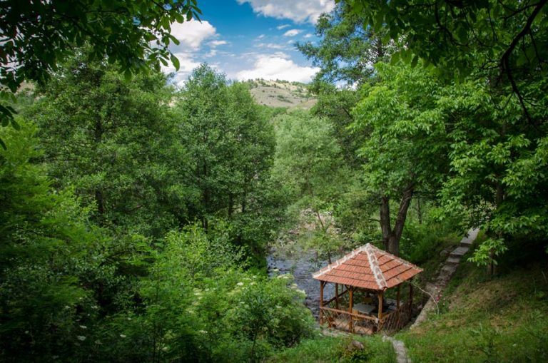 Gradeshnica Village - Mariovo