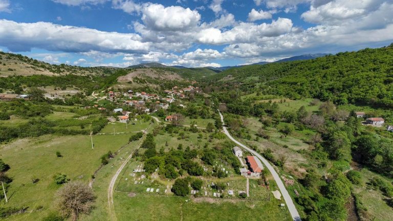 Gradeshnica village - Mariovo