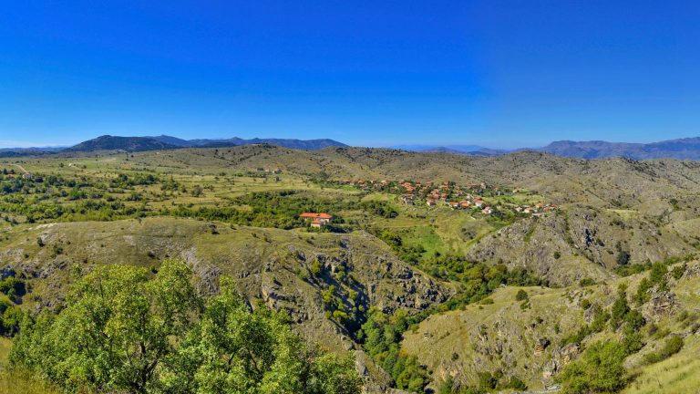 Staravina Village, Mariovo