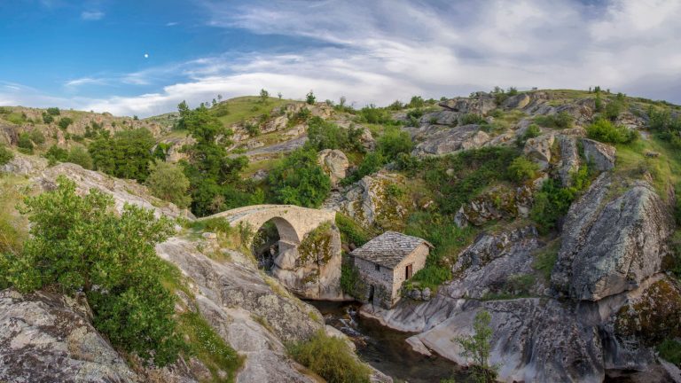 Stone Bridge village Zovikj